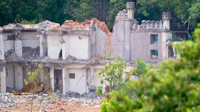 Telangana HC steps in to halt construction at Hyderabad's Chiran Fort