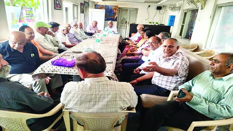 पेंशनरों ने बकाया भुगतान और भत्तों को लेकर जताया रोष - Divya Himachal