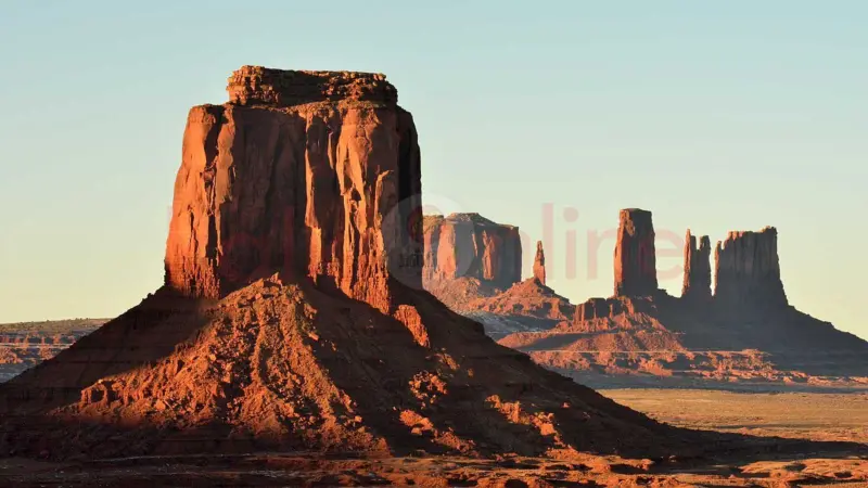 அதிசயங்களின் பூமி: நினைவுச்சின்னப் பள்ளத்தாக்கு! (MONUMENT VALLEY)