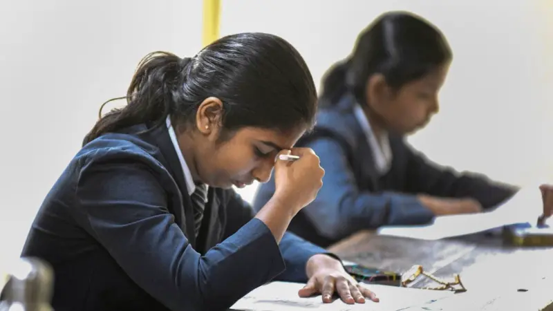 Kerala Plus Two Result 2026: പ്ലസ് ടു മാര്ക് ലിസ്റ്റ് എങ്ങനെ എവിടെ നിന്ന് ഡൗണ്ലോഡ് ചെയ്യാം? അറിയേണ്ട കാര്യങ്ങള്