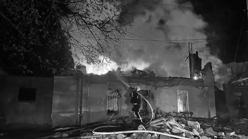 Russia hits Ukraine port, Zaporizhia rail yard in overnight drone strikes