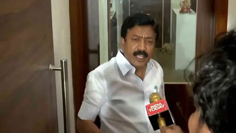 தவெகவுக்கு ஆதரவு?; சி.வி.சண்முகத்துடன் எஸ்.பி வேலுமணி திடீர் ஆலோசனை!