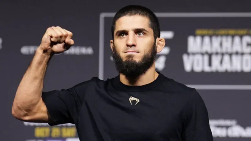 Thieves in Italy Mess with Wrong Person as Islam Makhachev Loses Precious Soccer Gift