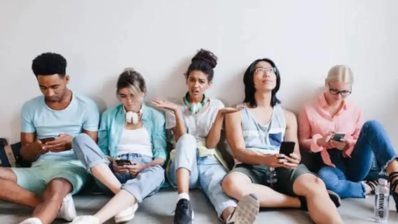 Gen Z vs Millennials: Are Young Adults Really Healthier or Just More Aware