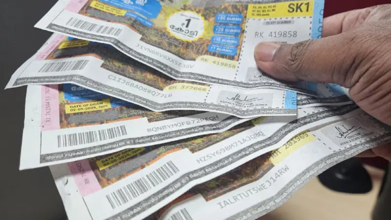 Dhana Lekshmi DL 47: ബുധനാഴ്ചത്തെ കോടീശ്വരൻ നിങ്ങളാകും, ഈ നമ്പരുകള്‍ പരിശോധിക്കാം; രണ്ടാം സമ്മാനം 30 ലക്ഷം, ധനലക്ഷമി ലോട്ടറി ഫലം