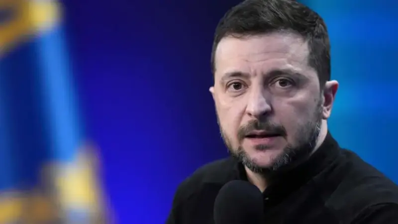 Volodymyr Zelenskyy: ఉక్రెయిన్ అధ్యక్షుడు కీలక నిర్ణయం