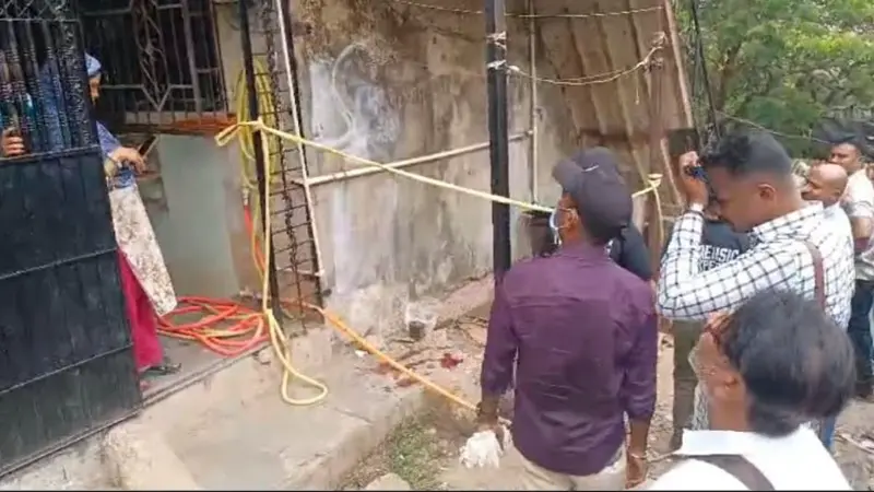 मुंब्र्यात पुन्हा गोळीबार! मानलेल्या बहिणीची छेड काढल्याच्या संतापातून फायरिंग; एकाचा मृत्यू, दोघे गंभीर जखमी; Video