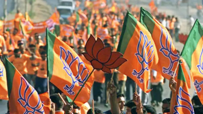 BJP ने तमिलनाडु चुनाव के लिए जारी की 27 उम्मीदवारों की पहली लिस्ट, मुरुगन और तमिलिसाई को मैदान में उतारा