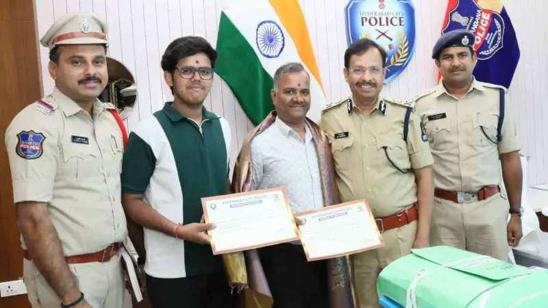 Hyderabad father-son expose illegal LPG refilling racket