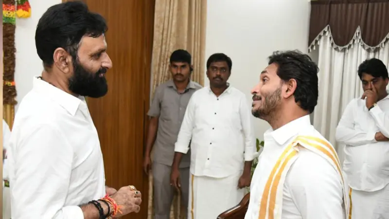 కొడాలి నానికి క్లాస్ పీకిన జగన్!