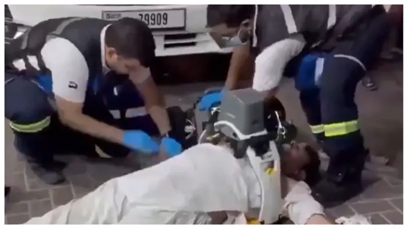 துபாய் சாலையில் திடீர் மாரடைப்பு!. நவீன சிபிஆர் இயந்திரம் செய்த மாயம் . மரணத்தின் பிடியிலிருந்து மீண்ட நபர். பதறவைக்கும் வீடியோ.!!!