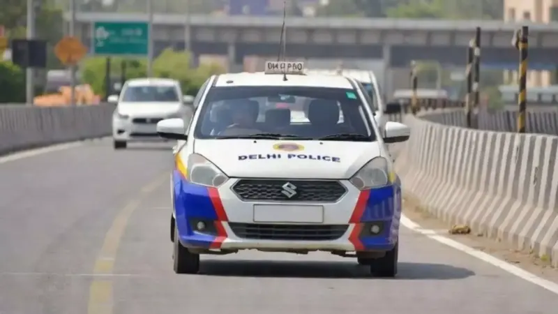 ఇంధన పొదుపుపై ఢిల్లీ పోలీసులు.. నిబంధనలివే