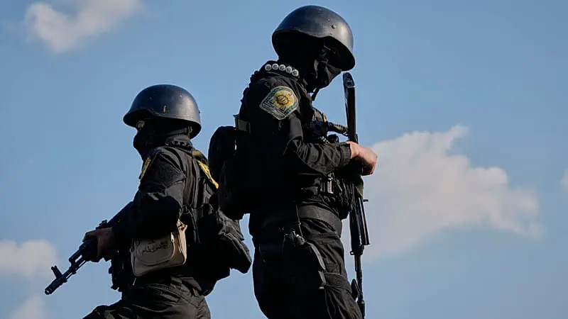 Iran still refuses to reopen Strait of Hormuz as Trump threatens infrastructure strikes