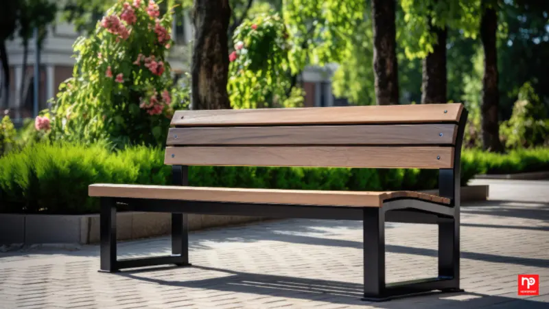Why Public Benches Started Getting Uncomfortable on Purpose
