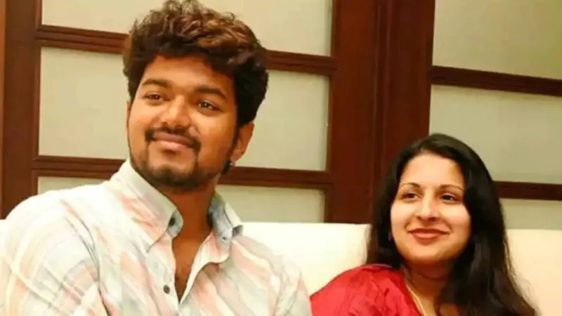 Thalapathy's Wife Files For Divorce, Bad Timing!