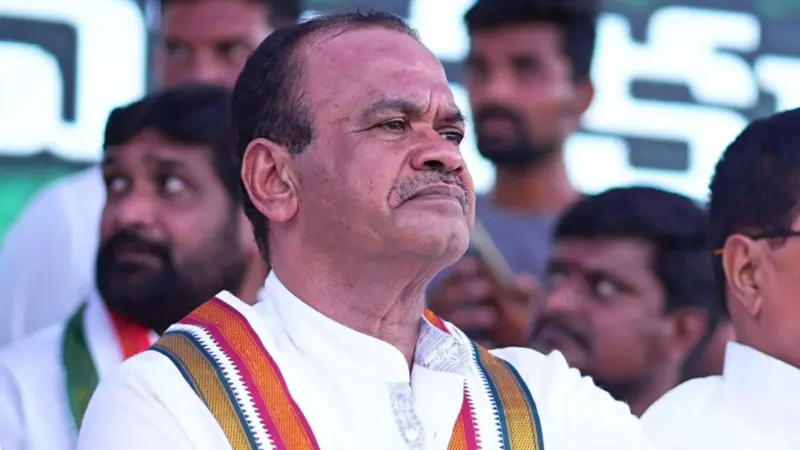 Komatireddy Says No Ticket Hikes For TFI Biggies