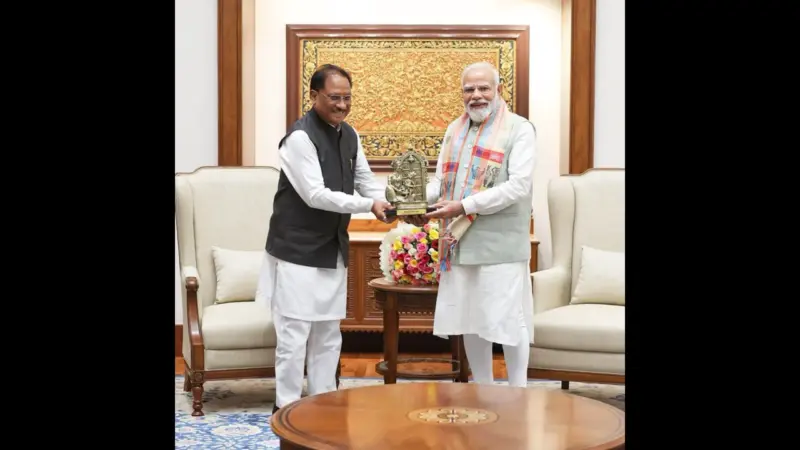 पीएम मोदी से मिले छत्तीसगढ़ के सीएम विष्णु देव साय, बस्तर विकास का रोडमैप पेश