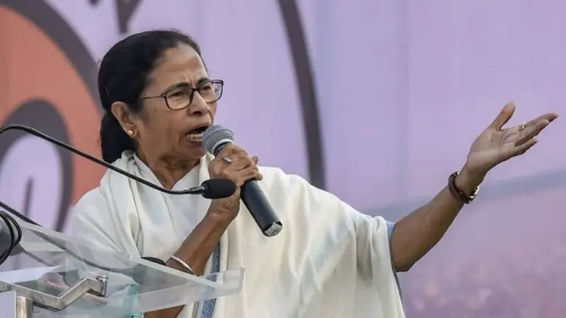 Mamata Banerjee: బెంగాల్‌లో రాష్ట్రపతి పాలనకు బీజేపీ కుట్ర..
