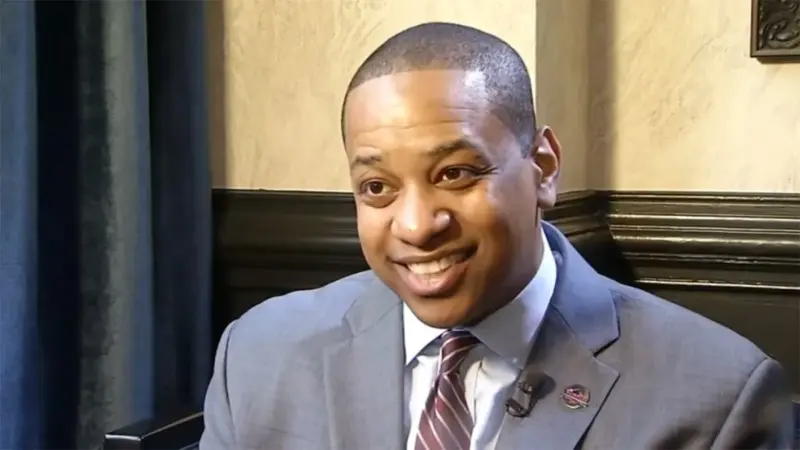 వర్జీనియా మాజీ లెఫ్టినెంట్ గవర్నర్ ఘాతుకం.. భార్యను చంపి తాను ఆత్మహత్య!