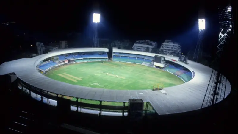 Mumbai weather report for MI vs RCB, IPL 2026 match: Will rain play spoilsport?