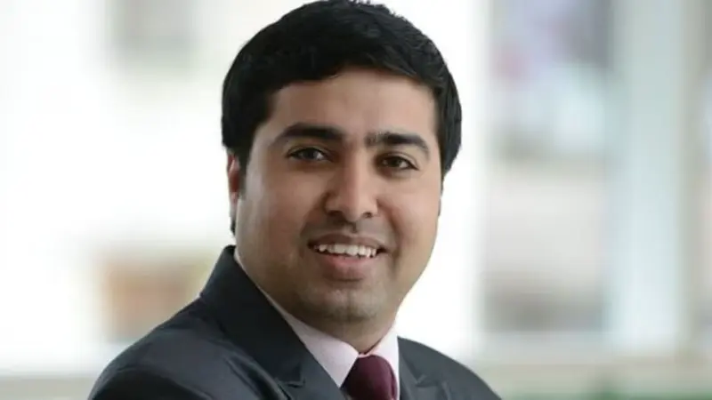 Shares to buy or sell: Chandan Taparia of Motilal Oswal recommends three stocks to buy today - 17 April 2026