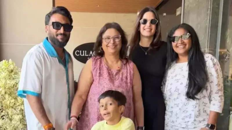 Natasa Stankovic reunites with ex-husband Hardik Pandya's mother, grandmother in Vadodara