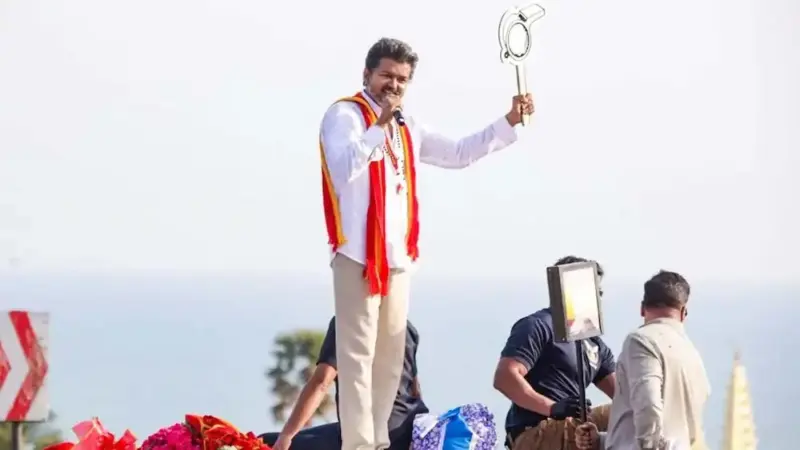 పెరంబూర్ నుంచే అసెంబ్లీకి విజయ్.. తిరుచ్చి ఈస్ట్ స్థానానికి రాజీనామా?