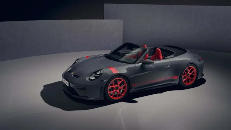 Porsche 911 GT3 S/C: the new purist convertible comes only with a manual transmission.