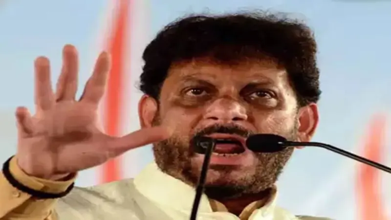 मुसलमानों के खिलाफ.नासिक TCS केस और बंगाल हिंसा पर वारिस पठान का बड़ा हमला, केंद्र सरकार से की ये अपील
