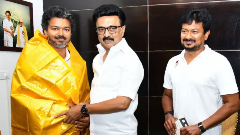 Gen Z-க்களை கவரும் புதிய யுக்தி: ஸ்டாலின், உதயநிதி அறிக்கைகளில் மாற்றங்கள் - பின்னணி