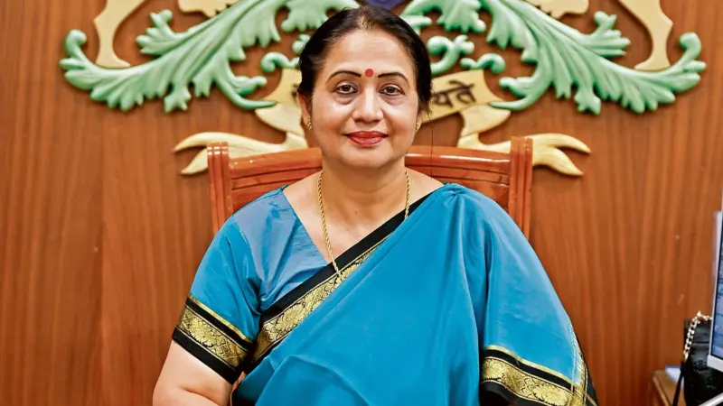 Census 2027 begins; Chief Secy Shalini Rajneesh, DG & IGP M A Saleem self-enumerate