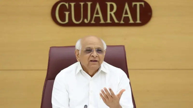 पेंशनर्स के लिए गुजरात सरकार की खास पहल, घर बैठे फ्री में बनेगा लाइफ सर्टिफिकेट, 1 मई से शुरू होगी सुविधा