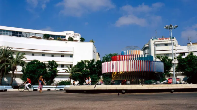 Which City is Known as White City in the World?