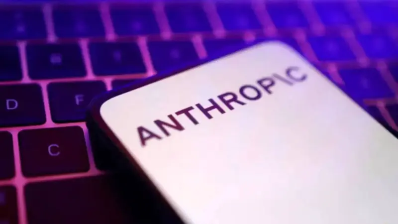 Anthropic Surpasses OpenAI as Leading AI Startup with $900 Billion Valuation
