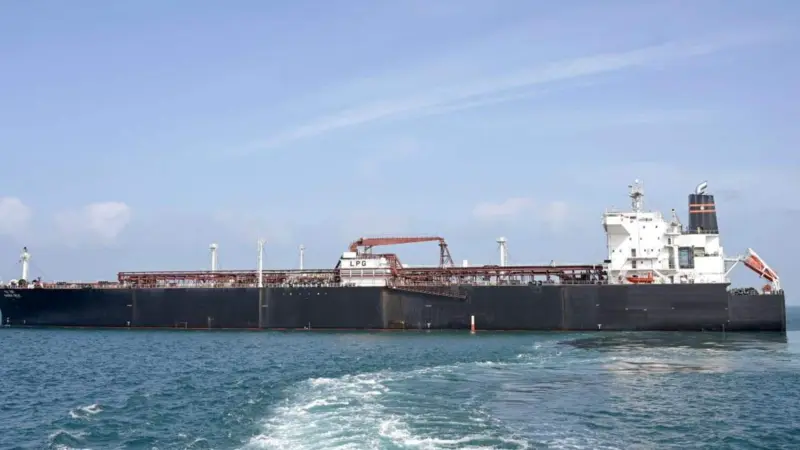 3 Omani ships escape Hormuz chokehold through new route