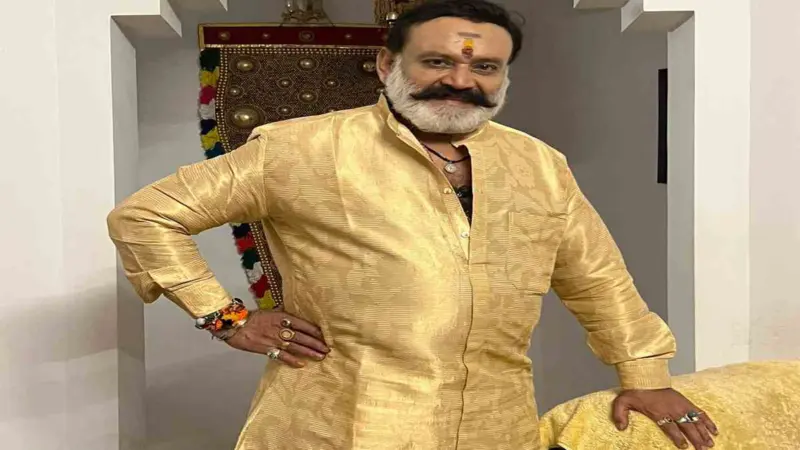 రోడ్డు ప్రమాదంలో మలయాళ నటుడు సంతోష్ నాయర్ మృతి.. స్టీరింగ్ వీల్ ఛాతీకి బలంగా?