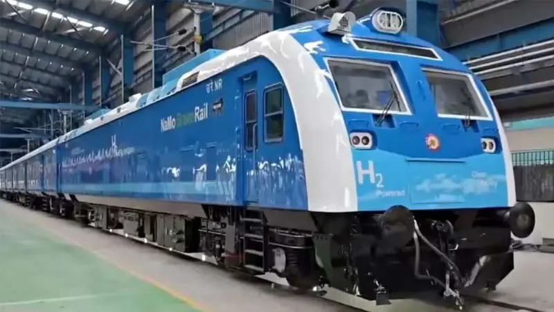 దేశంలో తొలి హైడ్రోజన్ ట్రైన్ ట్రయల్ రన్ సక్సెస్