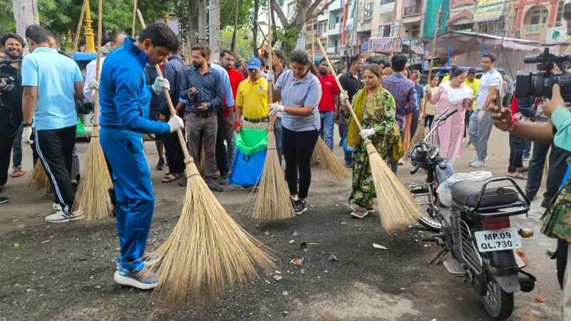 In Indore, residents take up broom to clean city on Goga Navmi as sanitation workers enjoy holiday