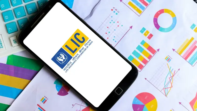 LIC bonus issue: Firm to hold board meeting next week; shares jump 7%