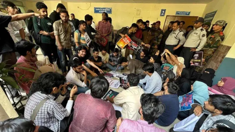 Jamia students' protest over RSS-linked event turns violent, SFI claims many injured