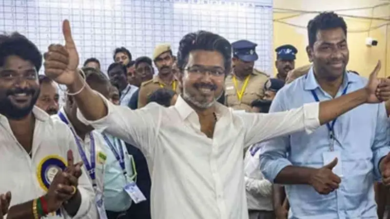பெரும்பான்மையை நிரூபிப்பாரா விஜய் ? ஆட்சி அமைப்பதிலுள்ள நெருக்கடிகள்!