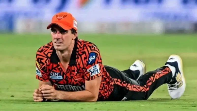 IPL 2026 के बीच ऑस्ट्रेलिया लौटे पैट कमिंस, बढ़ी SRH की मुश्किलें; कब होगी कंगारू गेंदबाज की वापसी?