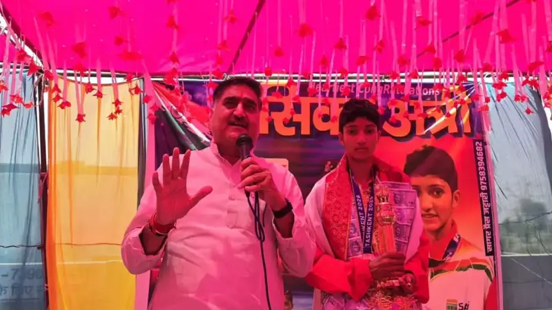 Aligarh News: एशियन बॉक्सिंग चैंपियनशिप में खैर की हंसिका अत्रि ने जीता गोल्ड, जिले का बढ़ाया गौरव