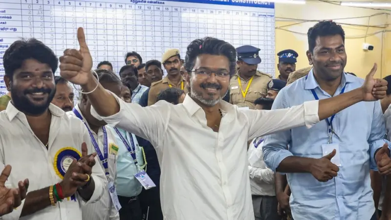 Vijay TVK : తమిళనాడులో హంగ్​- విజయ్​ సీఎం అవ్వాలంటే ఏం చేయాలి? ఆప్షన్స్​ ఇవే..