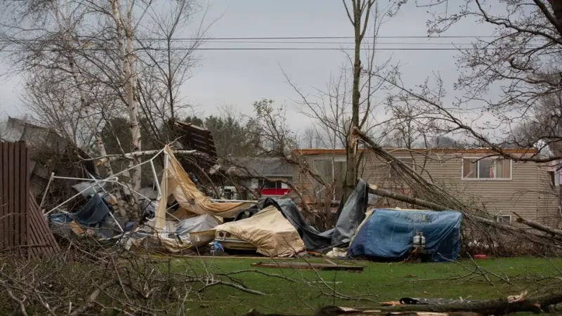 US weather alert: Severe thunderstorms likely in Mississippi Valley, Great Lakes after powerful winds, tornadoes