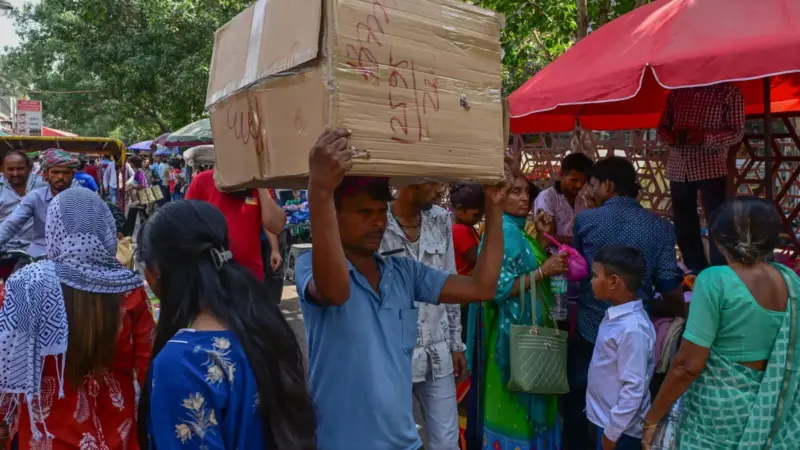 Sarojini Nagar Market Closed: सरोजिनी नगर मार्केट बंद, हड़ताल पर दुकानदार, खरीदारी करने जाने से पहले जान लें ये जरूरी बात