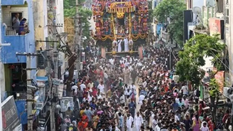 తిరుపతి : మార్మోగిన గోవింద నామస్మరణ - వైభవంగా శ్రీ గోవిందరాజస్వామి రథోత్సవం