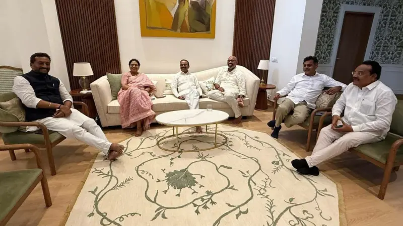 ఈ ఒక్క ఫోటో తెలంగాణ బీజేపీని షేక్ చేసింది