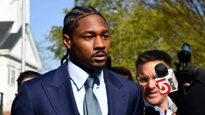 Stefon Diggs' Emotional Reaction to Not Guilty Verdict In Assault Trial Fails to Convince Fans - "Hope He Learnt His Lesson"