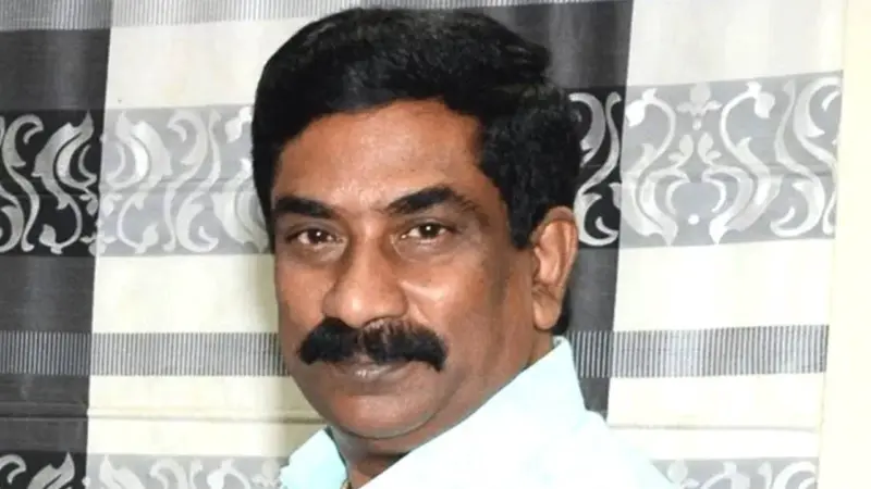 రాజకీయాలను వదిలేసి..ఆంధ్రజ్యోతి రాధాకృష్ణ ఆర్థిక పాఠాలు..